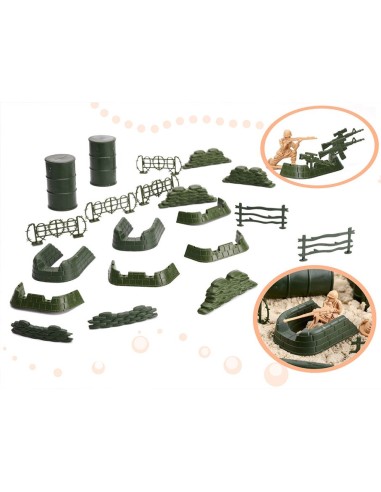 Karinė bazė - plastikinių kareivėlių...