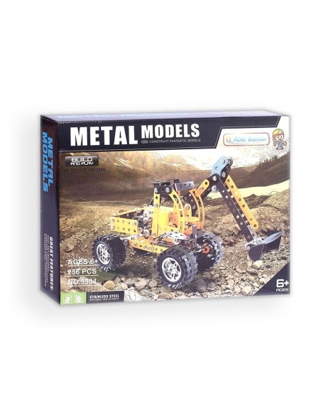 Metalinis konstruktorius karinis sunkvežimis