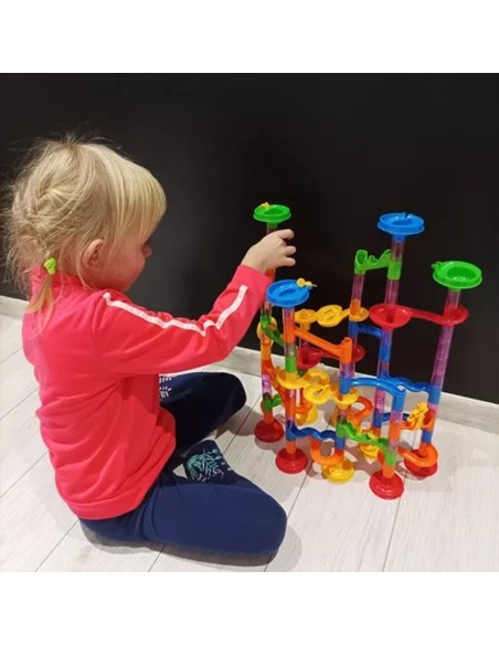 3D Kamuoliukų Takelis: Begalė Pramogų ir Iššūkių!