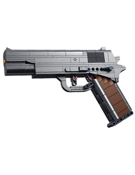 Karinio pistoleto konstruktorius – 333 detalės tiksliems šūviams!