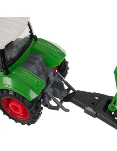 Nuotoliniu būdu valdomas traktorius...