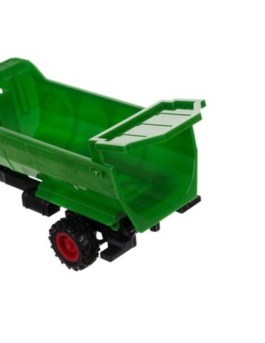 Nuotoliniu būdu valdomas traktorius...