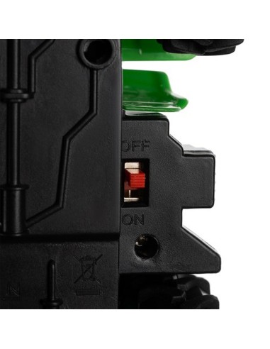 Nuotoliniu būdu valdomas traktorius...