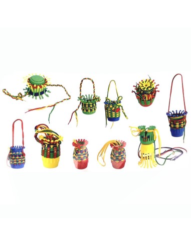 Vaikų rankdarbiai - krepšelių pynimas...